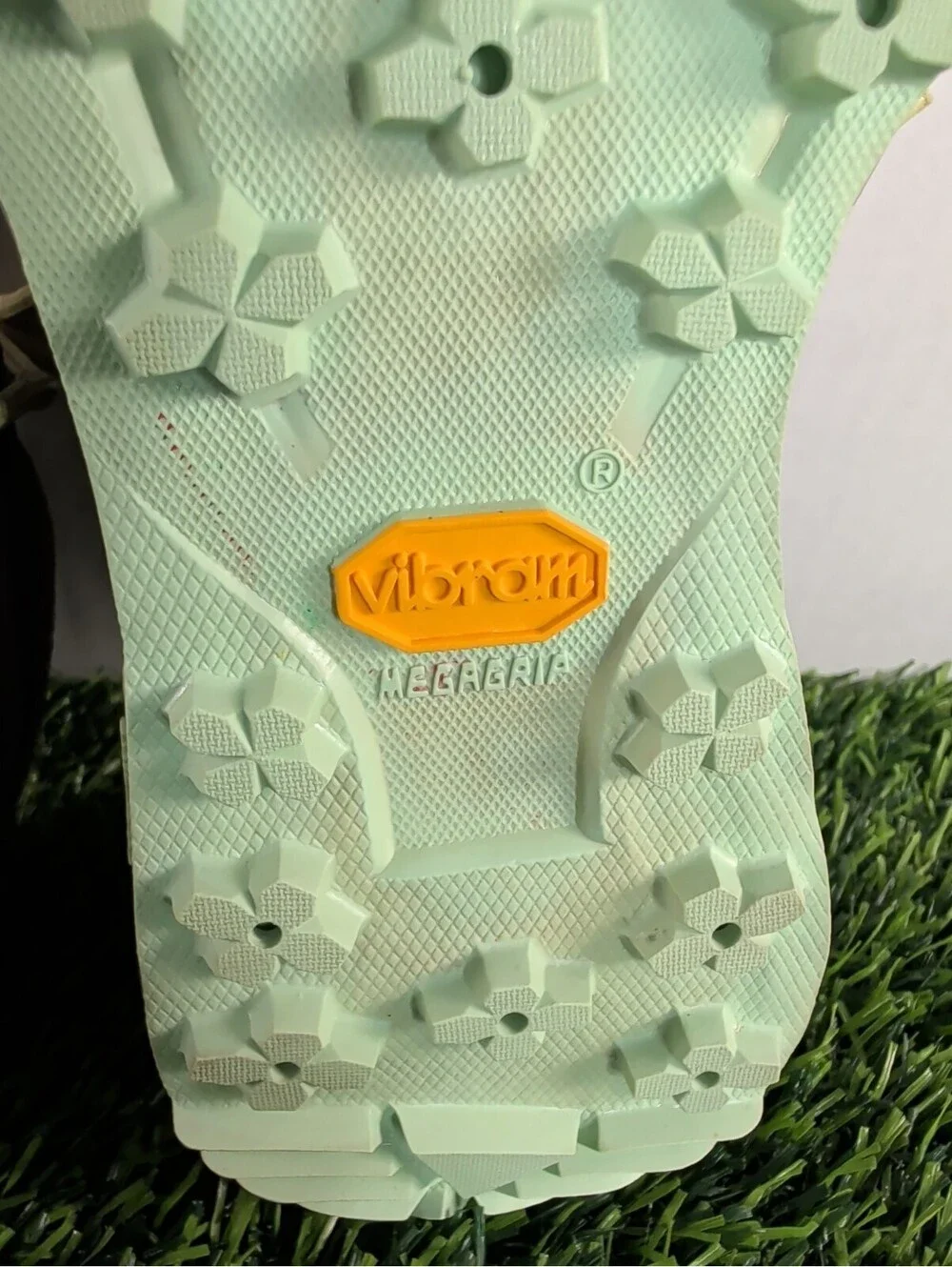Vasque Shoes Womens 7 M Breeze LT Sneakers Waterproof Trail Hiking Running